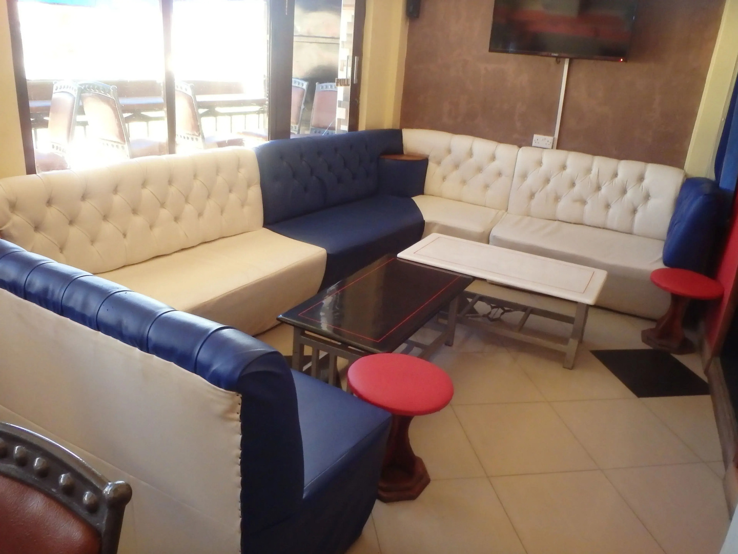 Mau Summit Hotel
