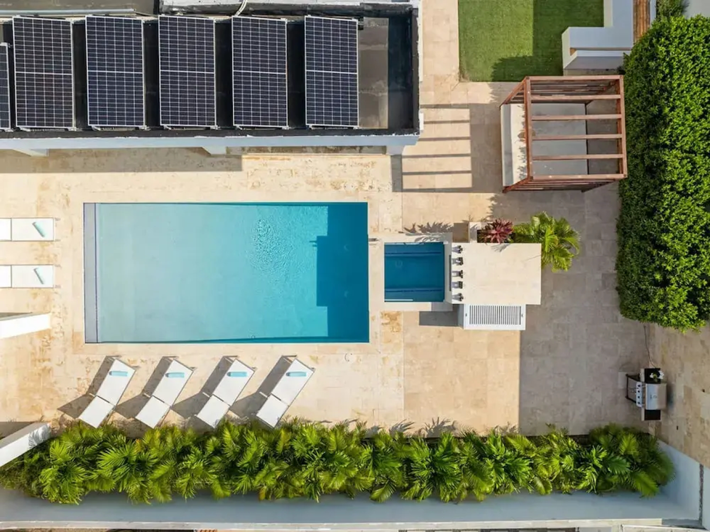 NEW Modern Villa Jacuzzi Pvt Pool Close2beach