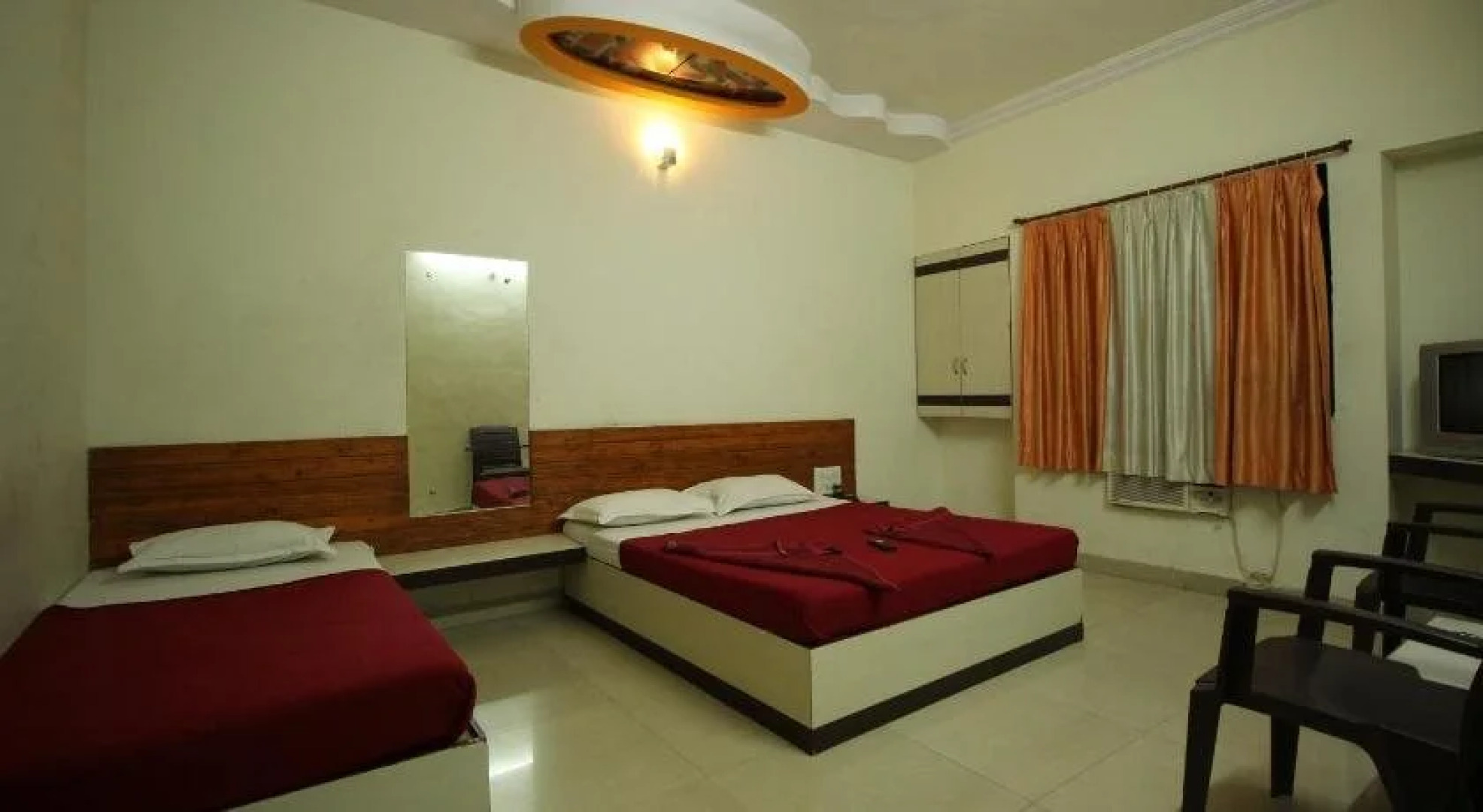 Hotel Laxmibai Palace