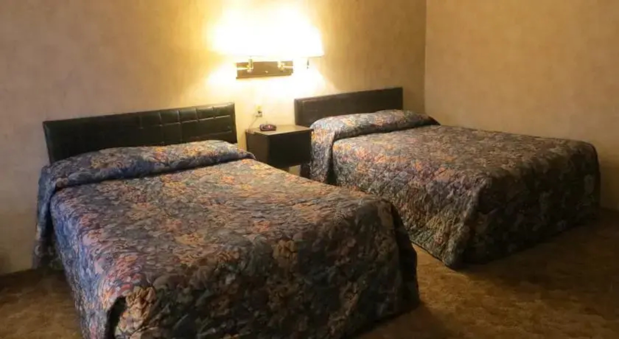 Churchills North Country Lodge LLC