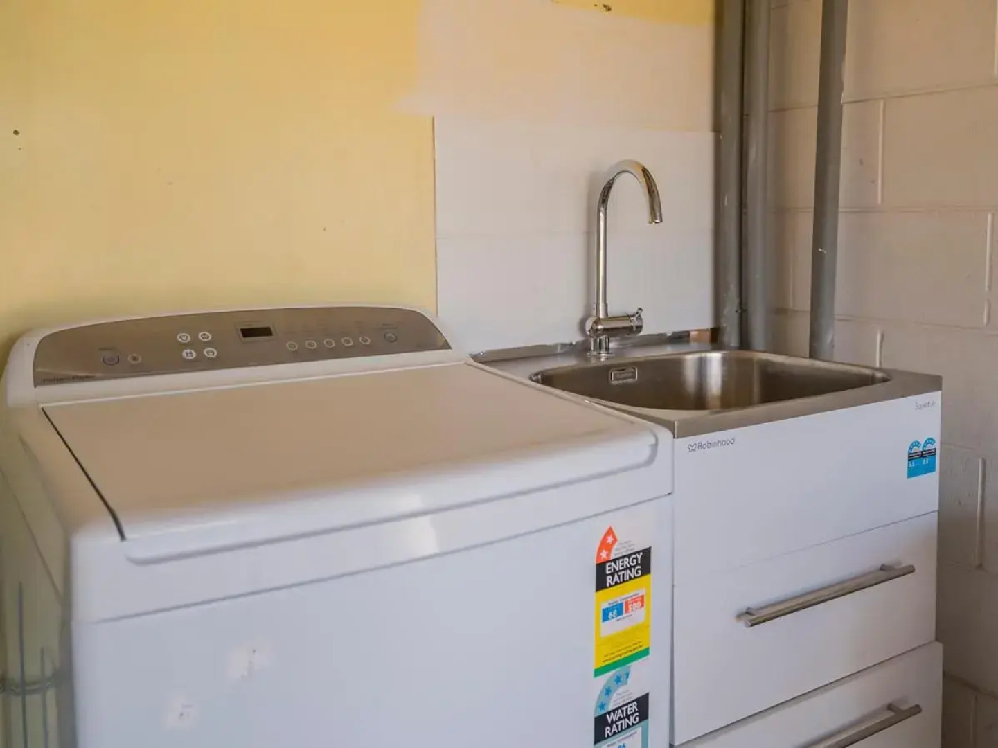 Beachfront Hideaway - Matarangi Holiday Home