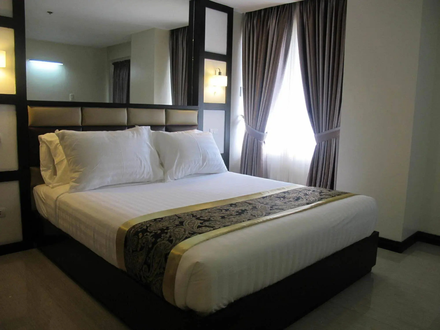 Kay Hotel and Residences