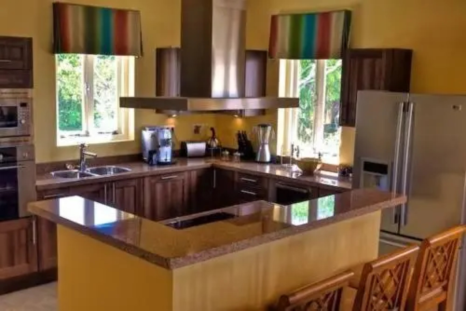 Ocean Front 3 Bedroom Villa