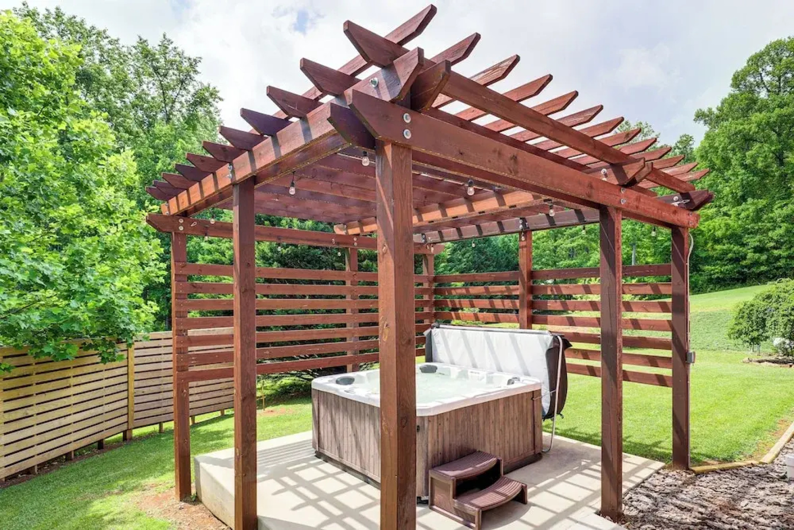 Mtn Views & Hot Tub: 6-acre Blue Ridge Retreat!