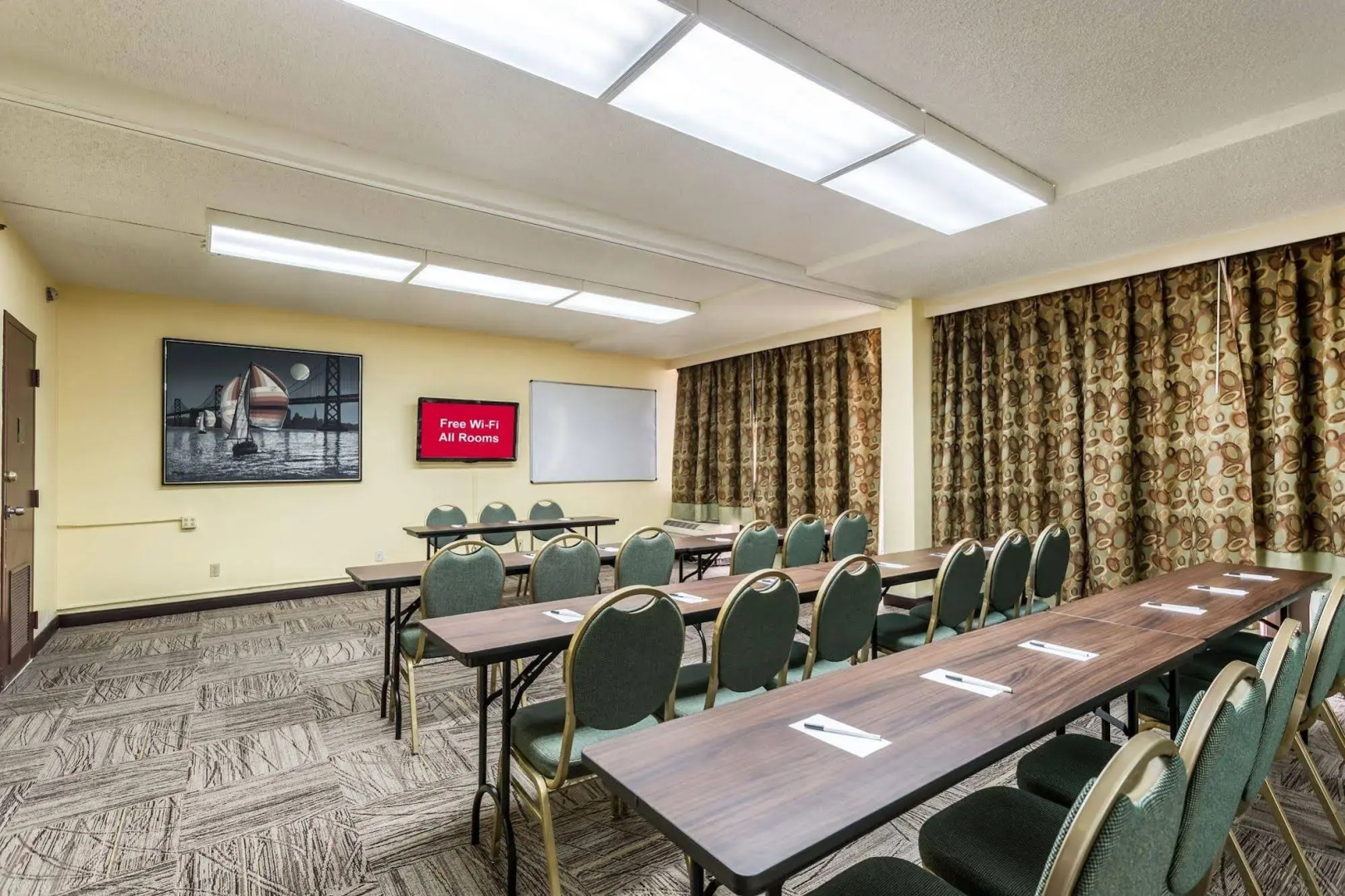 Tropical Palms Hotel