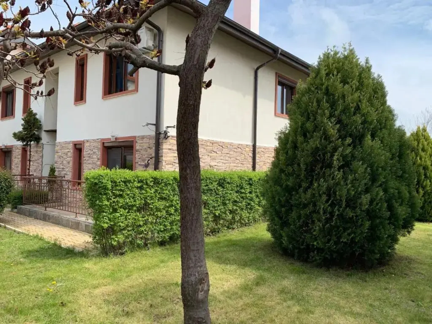 Panteli Apart House