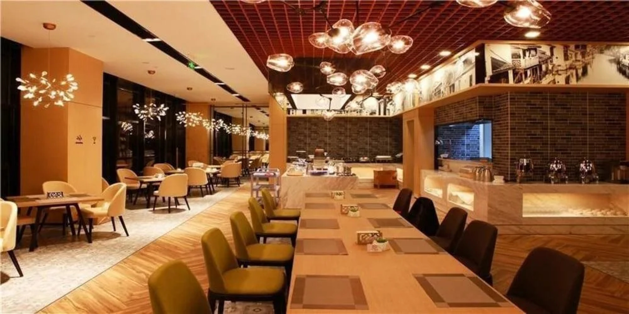 Atour Hotel Changxing Huzhou