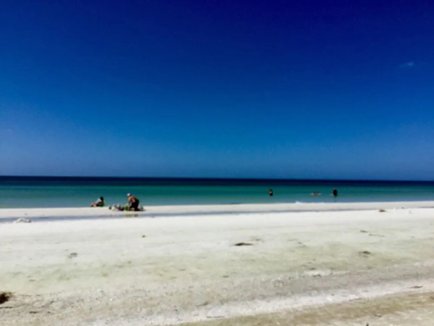 Island House Beach Resort