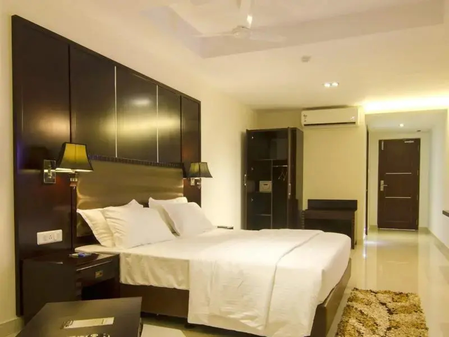 Hotel Thangavilas Inn