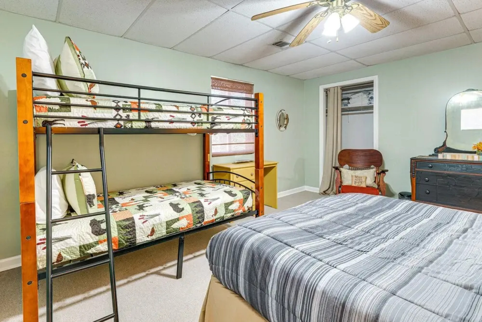 Pet-friendly Hiawassee Cabin w/ Lake Views & Sauna