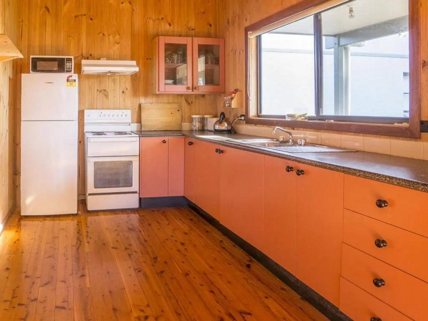 Centre Street 10 Lake Tabourie