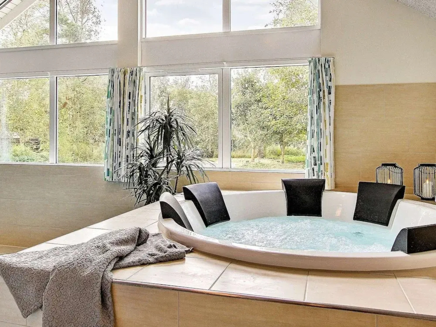 18 Person Holiday Home in Hojby