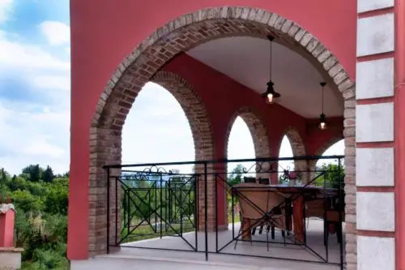 Evelina's Country House