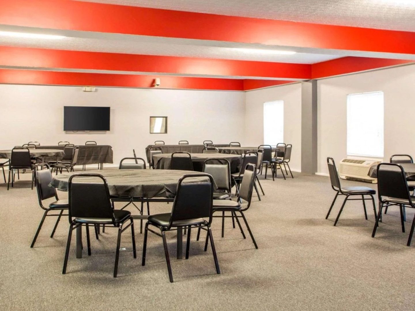 Surestay By Best Western Obetz Rickenbacker Airport