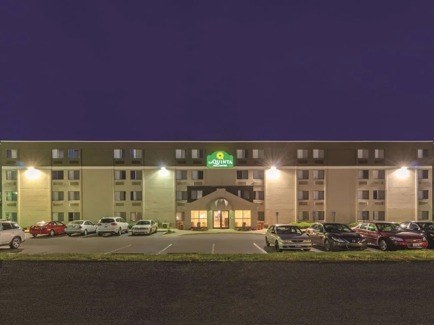 La Quinta Inn & Suites Warwick Providence Airport