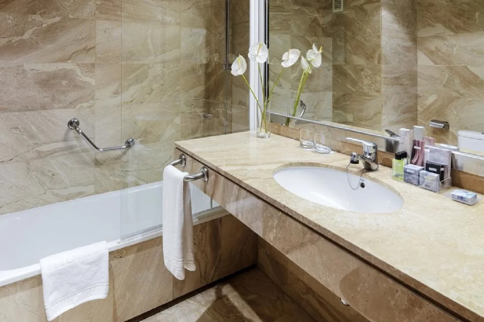 Отель H10 Itaca