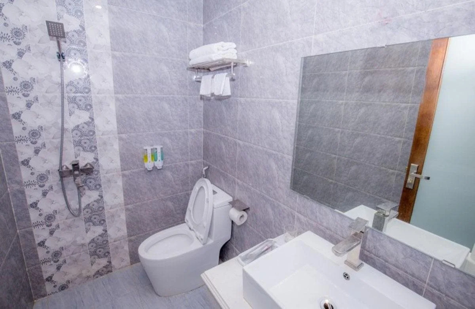 Avenue Hotel Sam Son