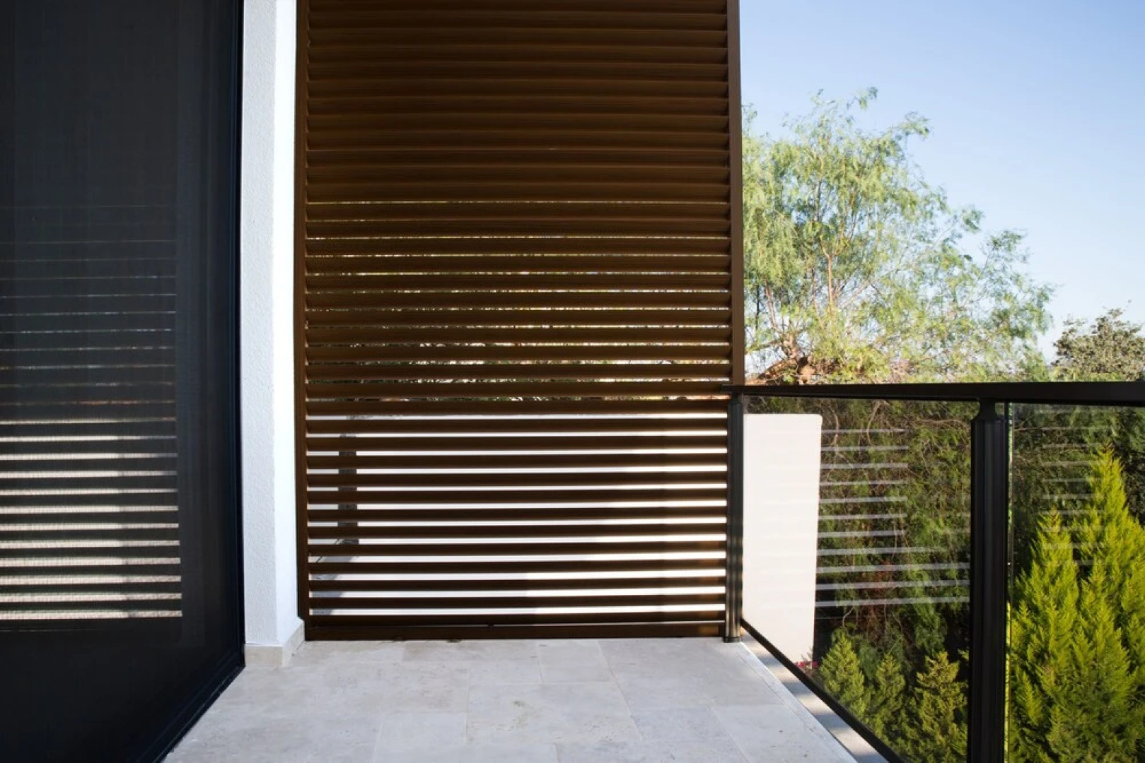 Important Group Villa Prestige