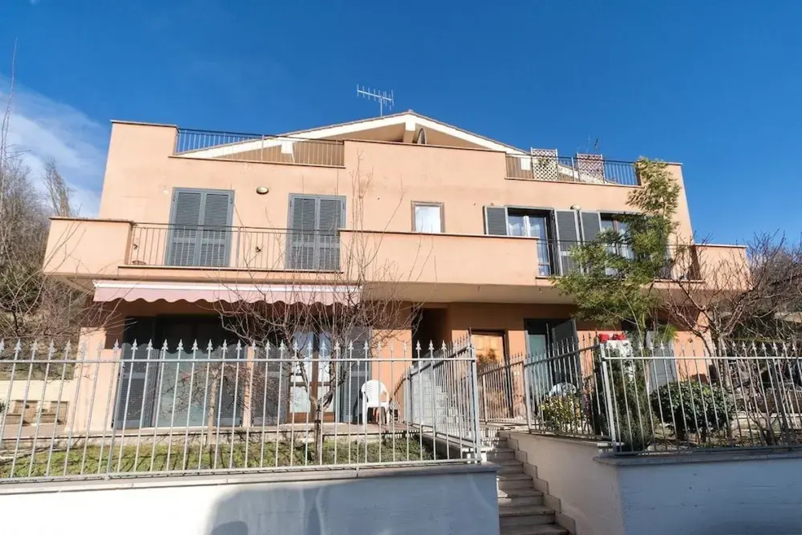 Rent house san michele