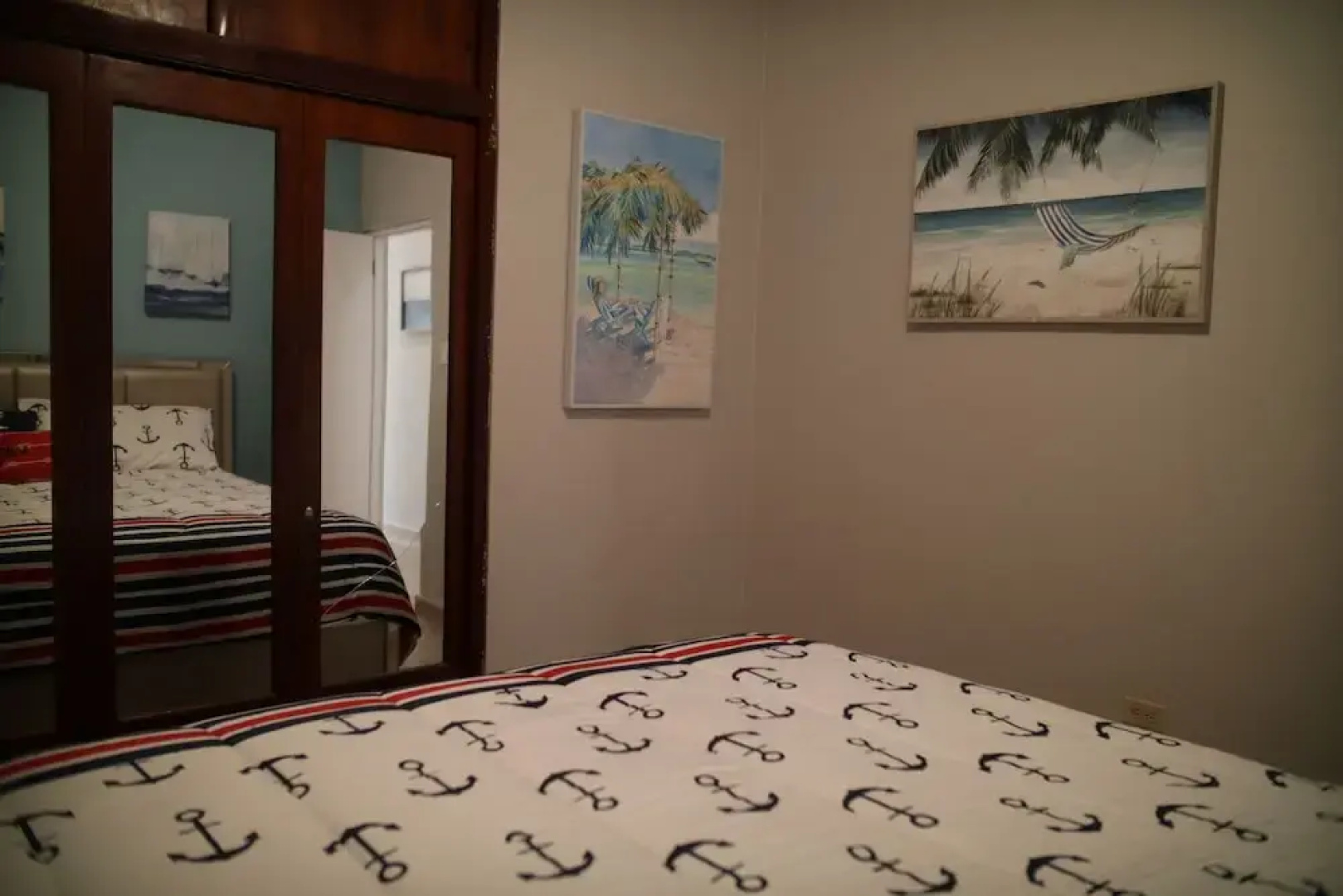 Tropical Breeze Escapes Couples Studio