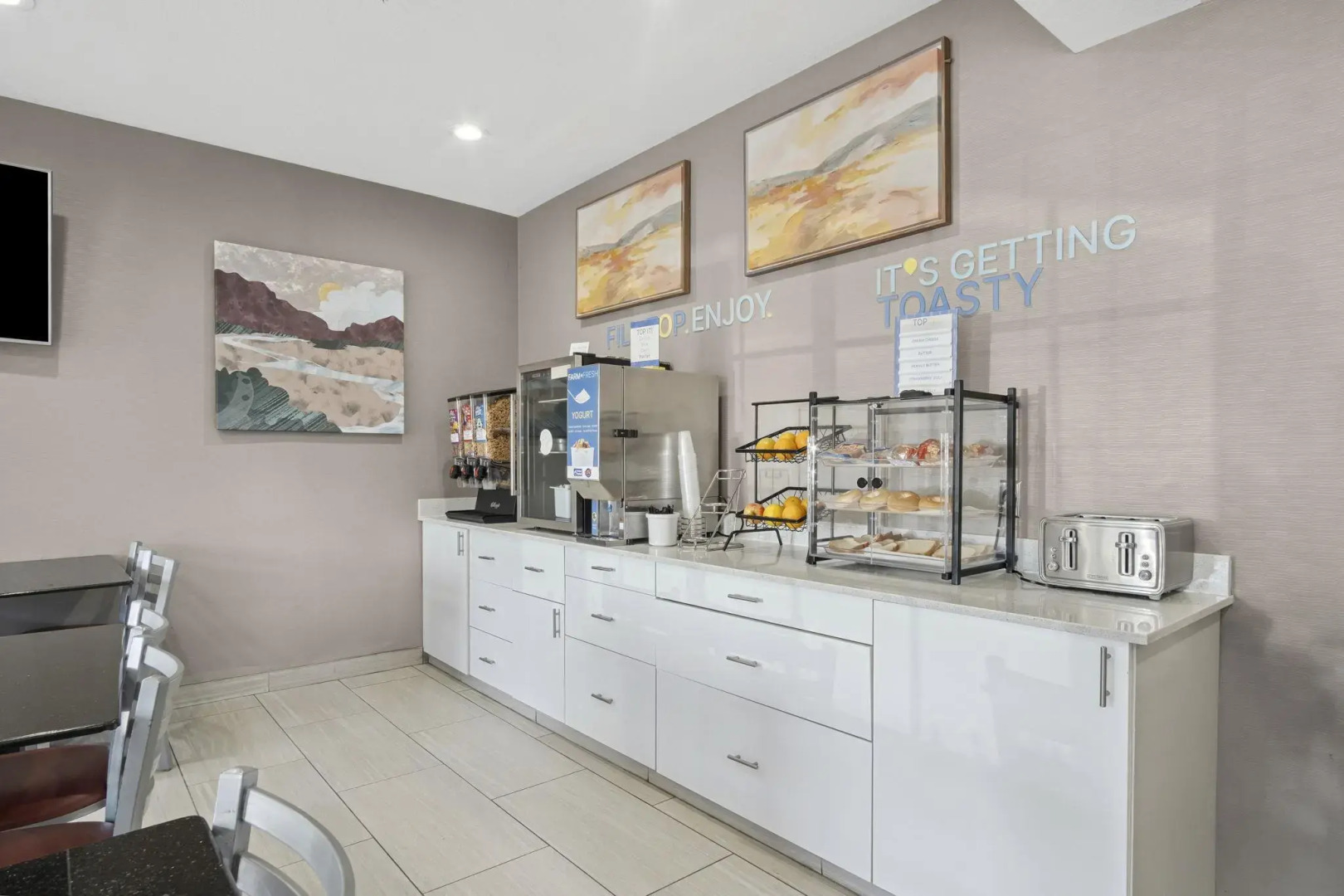 Sonesta Essential Hotels & Suites Kansas City/Blue Springs