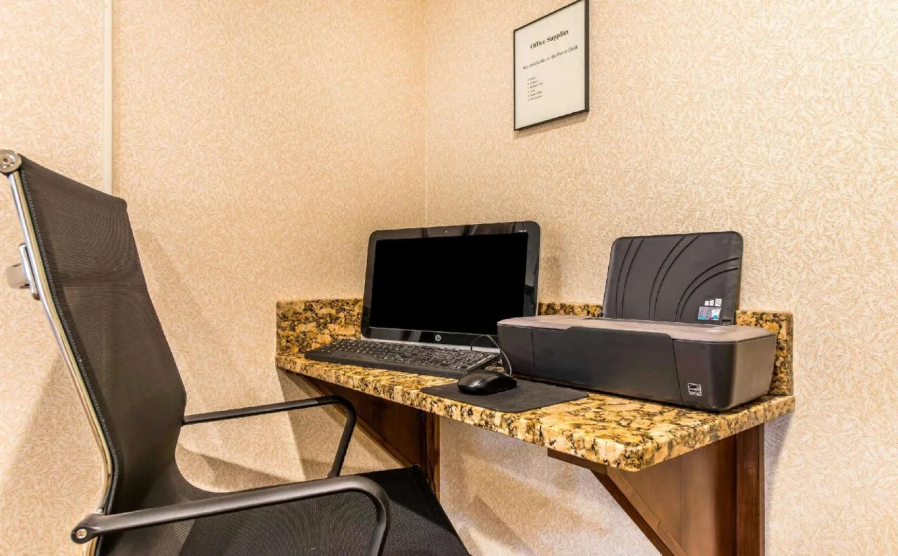 Comfort Inn & Suites Hays I-70