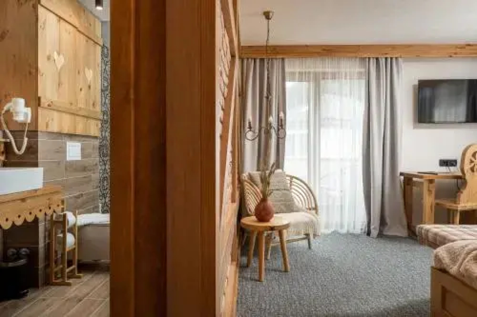 Zara Chalet