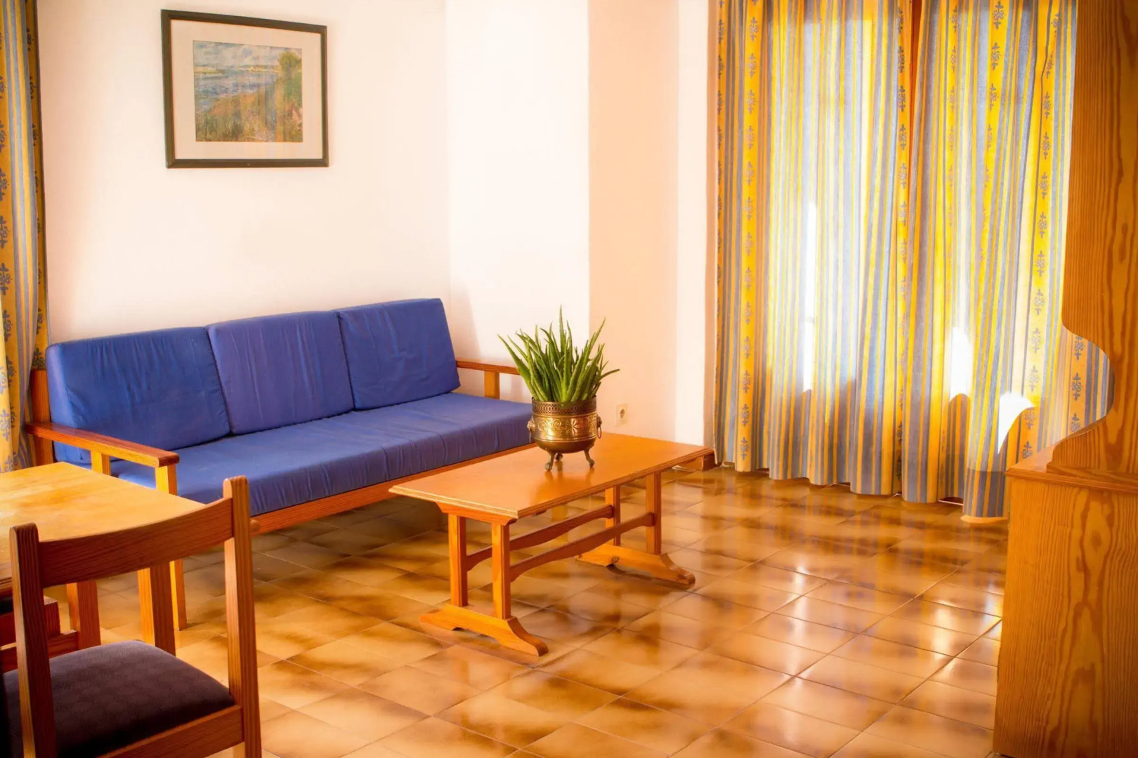 Apartamentos Monac Beach