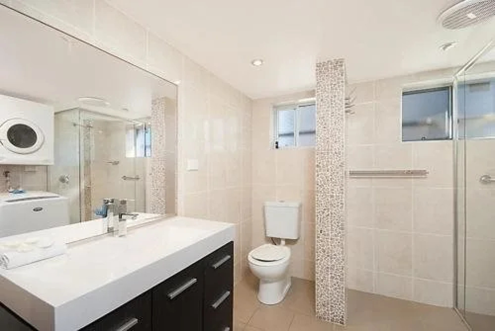 Absolute Beachfront Apartments Lennox Head