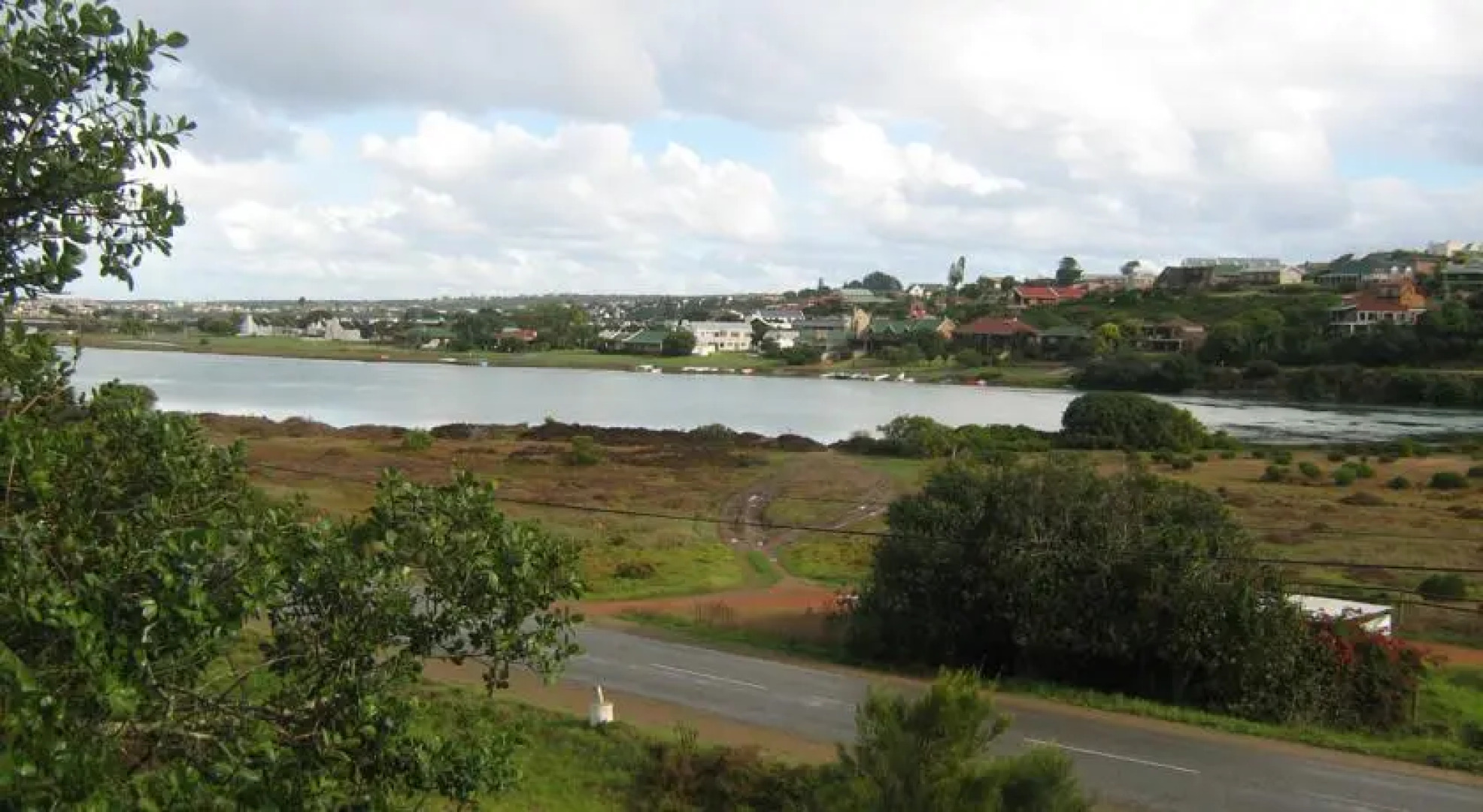 Stillbay River Lodge