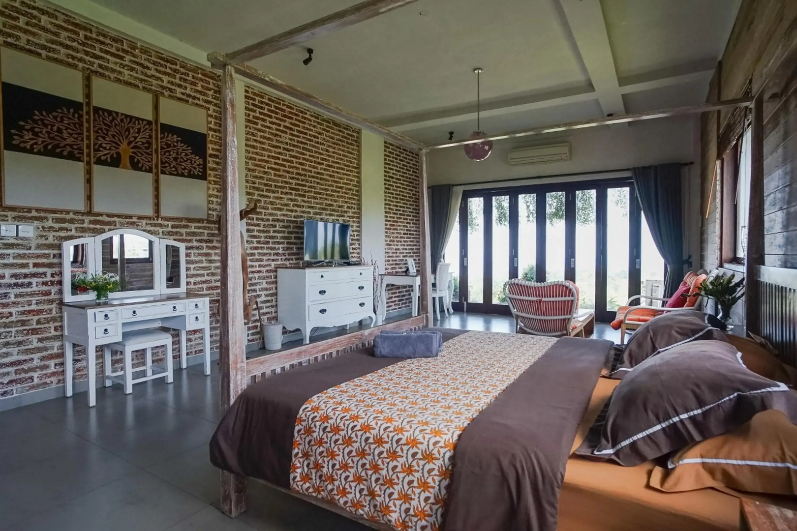 The Ocean Views Luxury Villas & Apartment by ZUZU