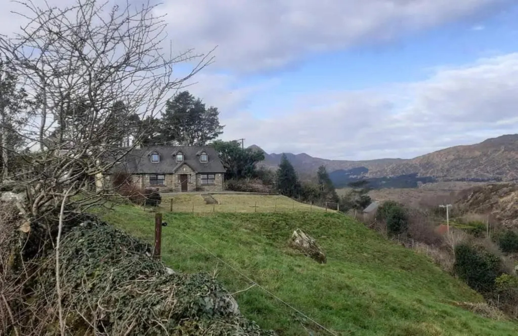 Cuckoo Tree House, Glengarriff, Beara Peninsula