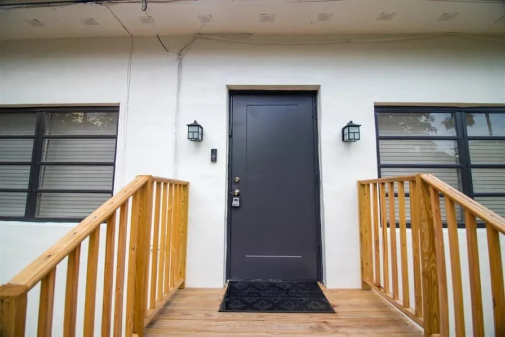 Like New Miami Springs Family Home