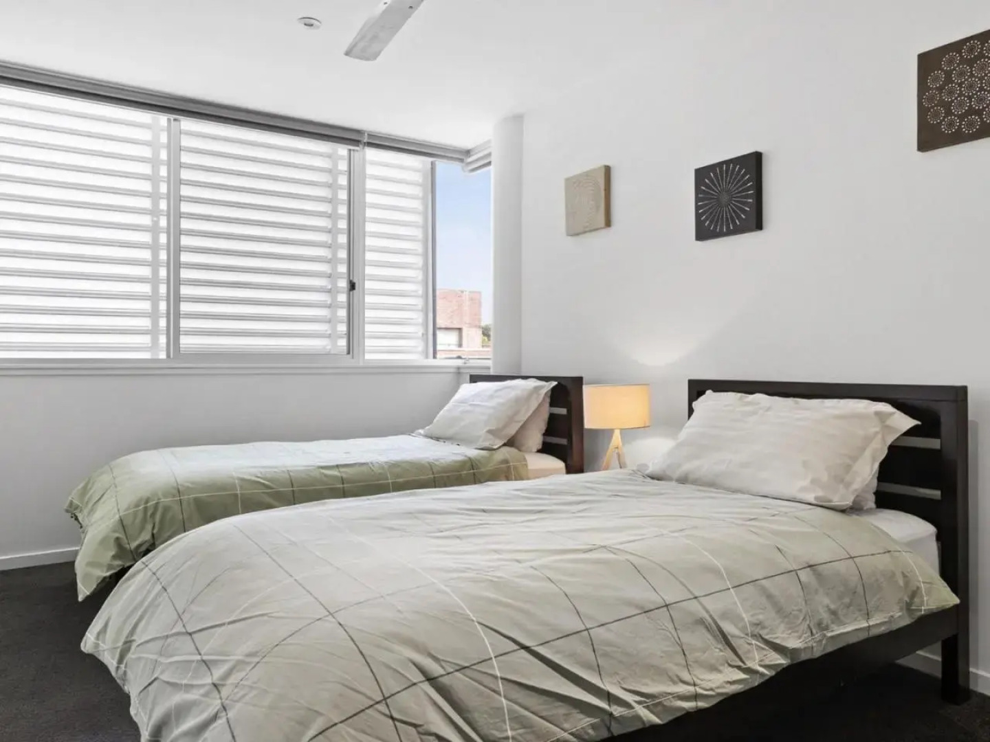 Unit 2 18 OAK STREET