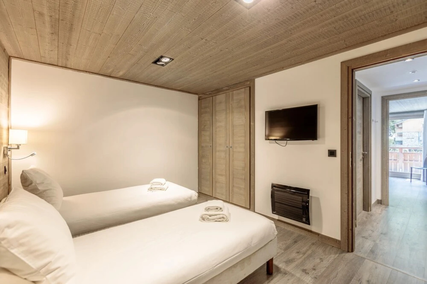 Victoria Lodge, Friendly Hotel