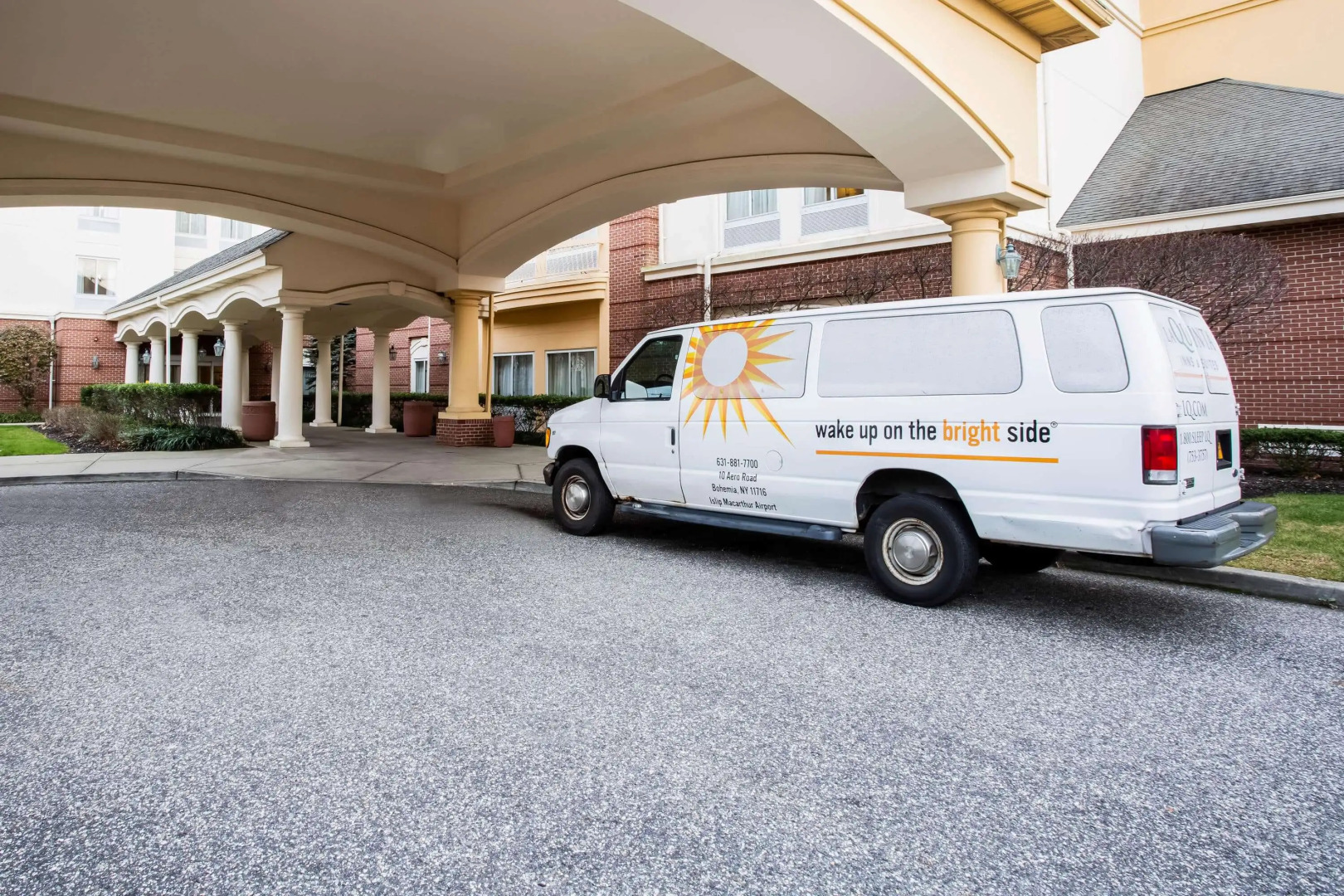 La Quinta Inn & Suites by Wyndham Islip - MacArthur Airport