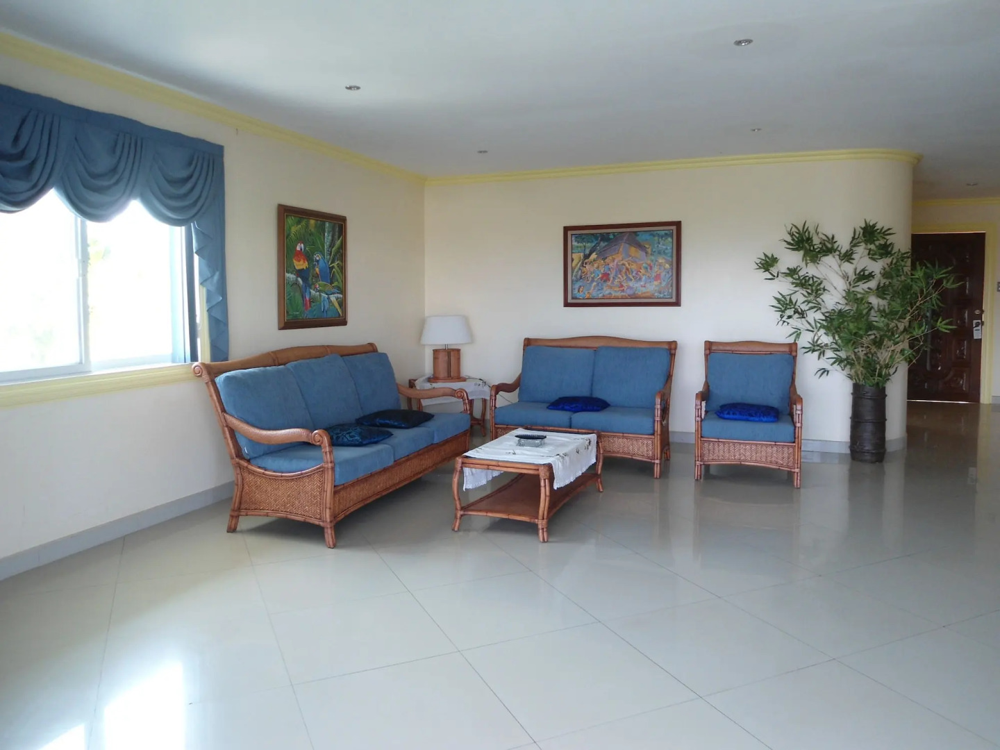 Lingganay Boracay Hotel Resort
