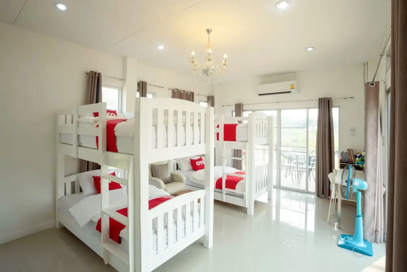 OYO 556 Chaisathan Cottage