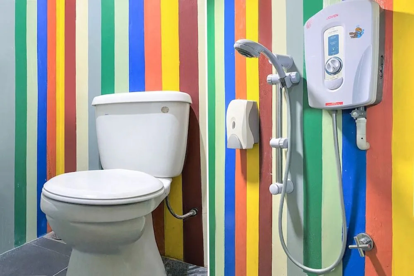 Spot On 90123 Rainbow Guest House