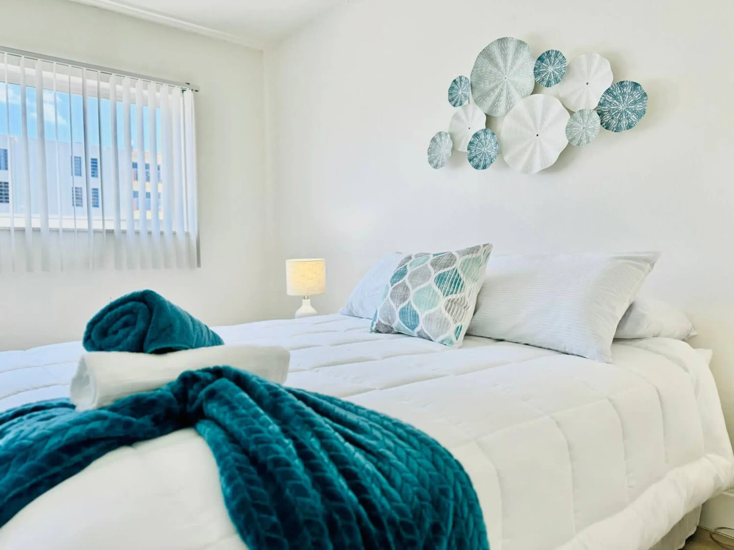 Waterfront 1BR Parking Walk to the Beach