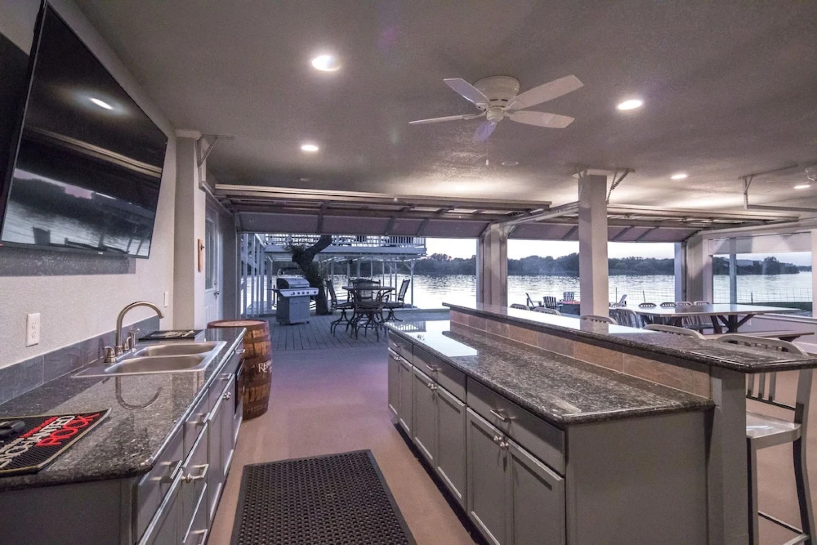 Paradise Pointe 4 Bedrooms 3.5 Bathrooms Home