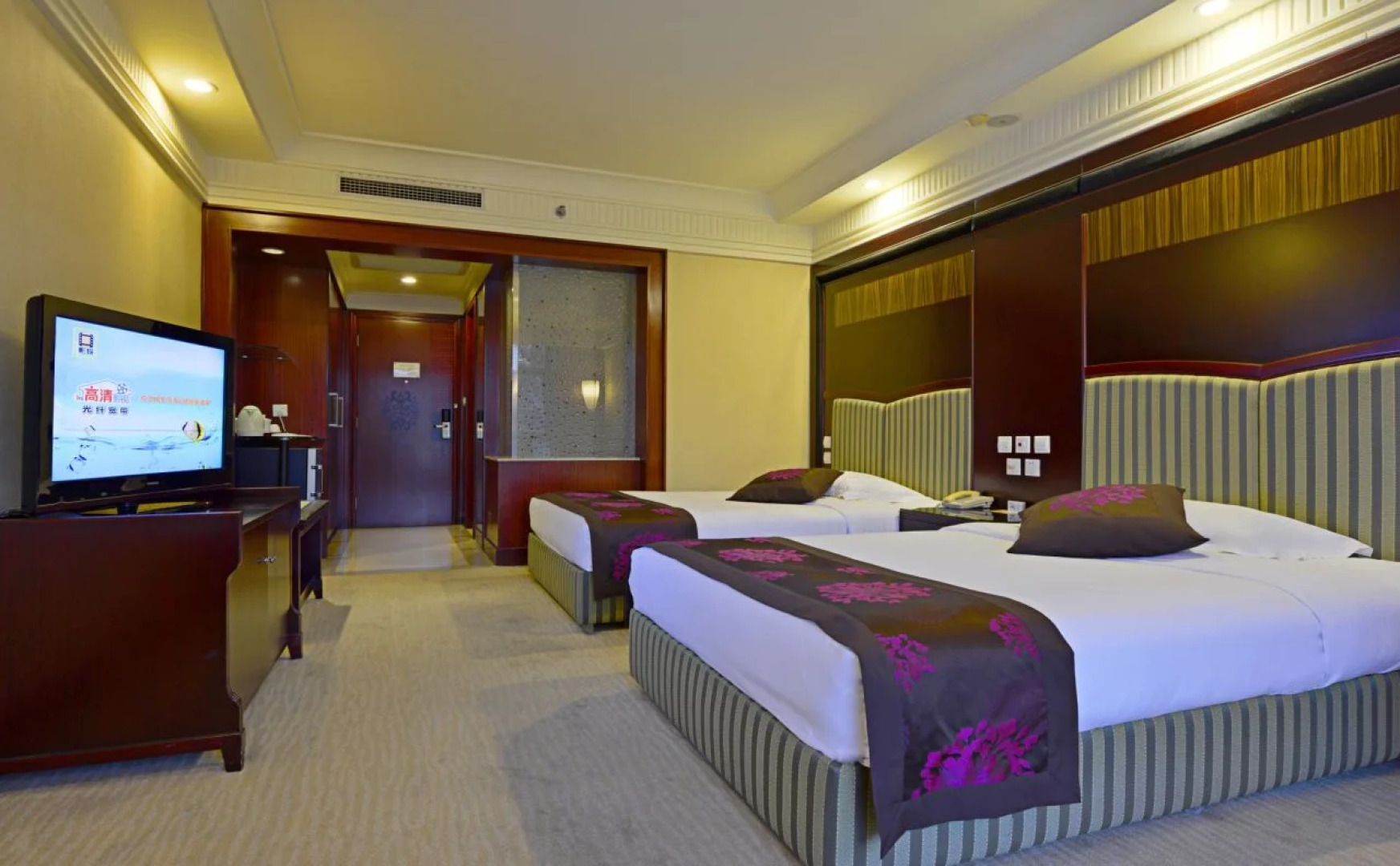 Emeishan Huasheng Hotel