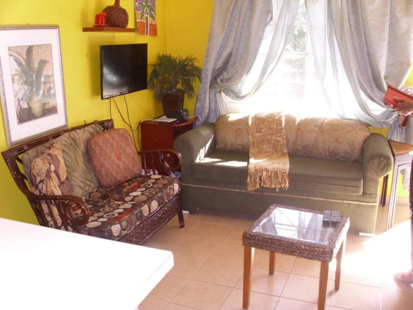 Club Caribbean Court Apartments