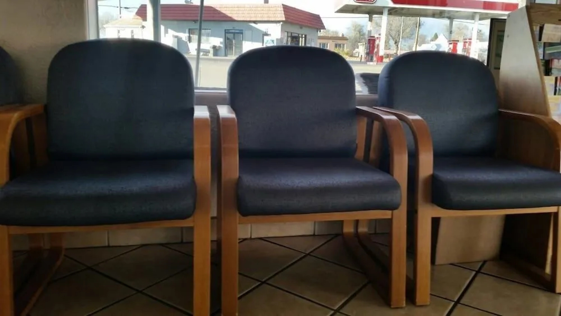 National 9 Inn Sand Canyon