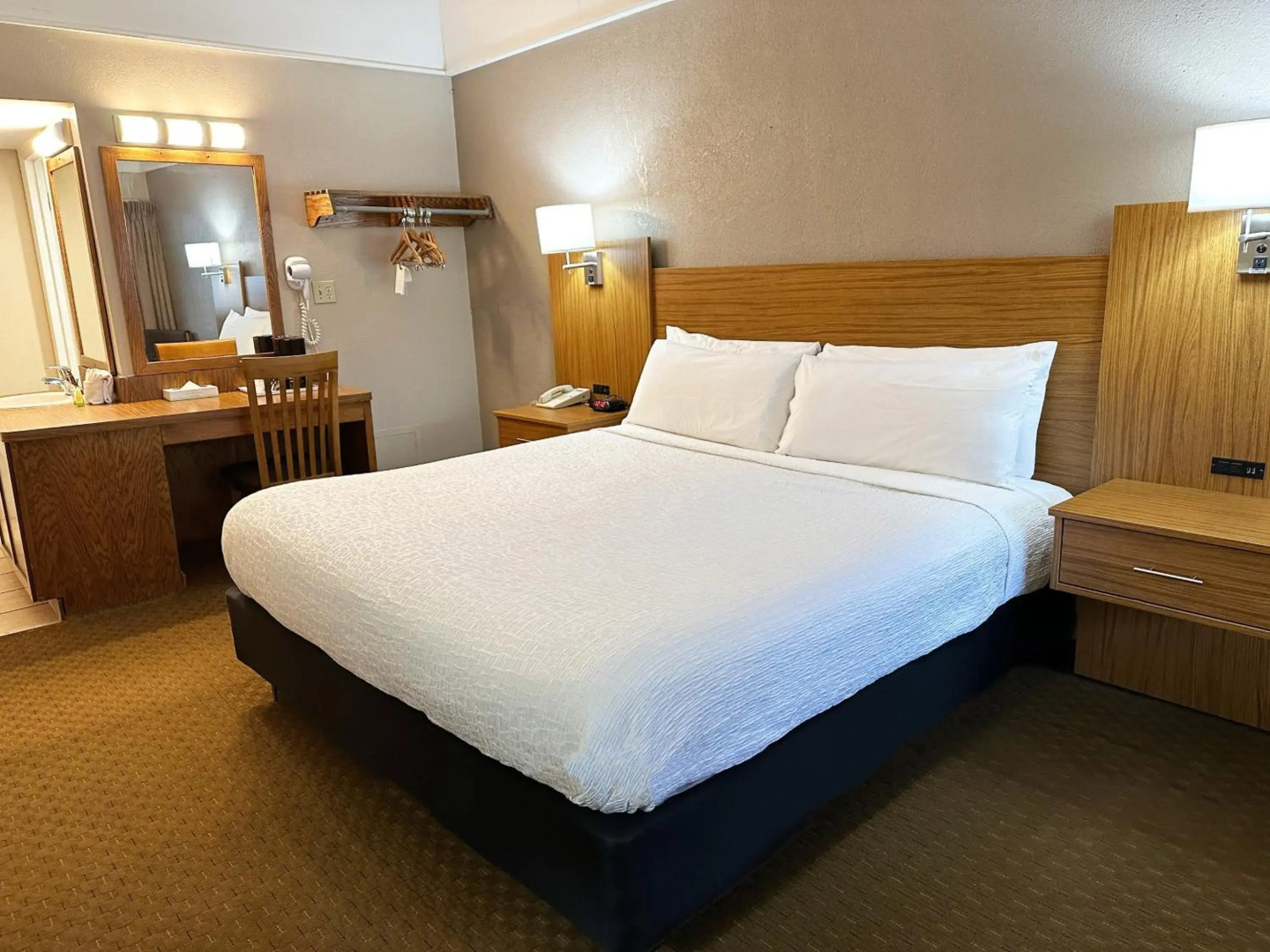 Sidney James Mountain Lodge