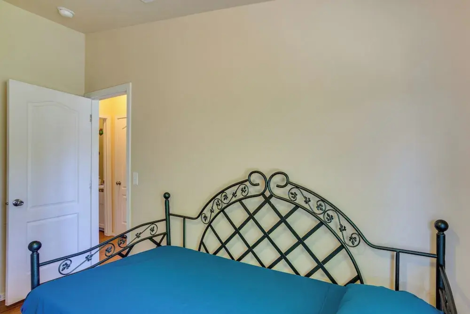 Spacious Home w/ Deck: 5 Mi to Ridgway State Park!