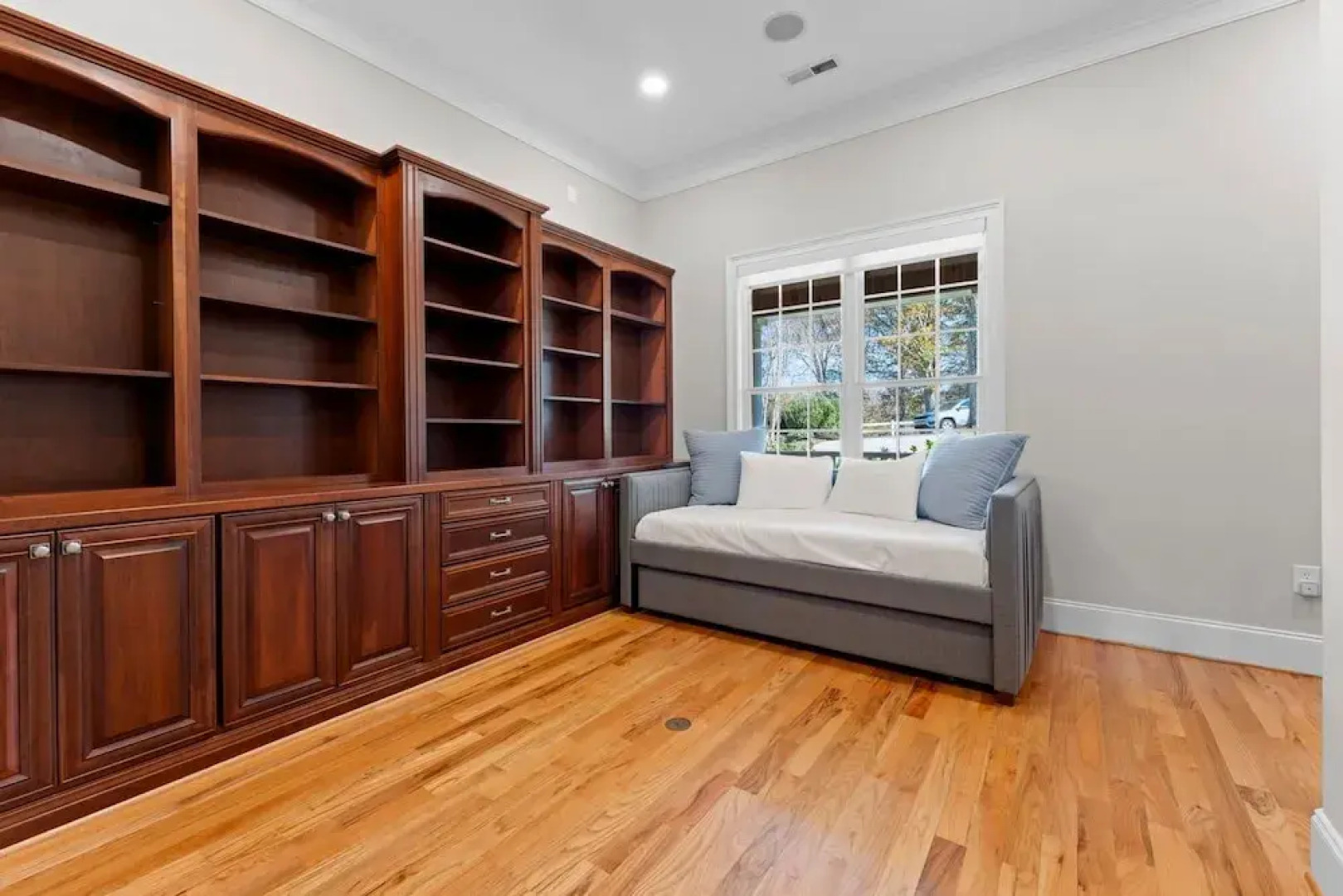 Sunset Pointe by Avantstay Waterfront Beach Fire Pit Sleeps 14 5bdr 4BA