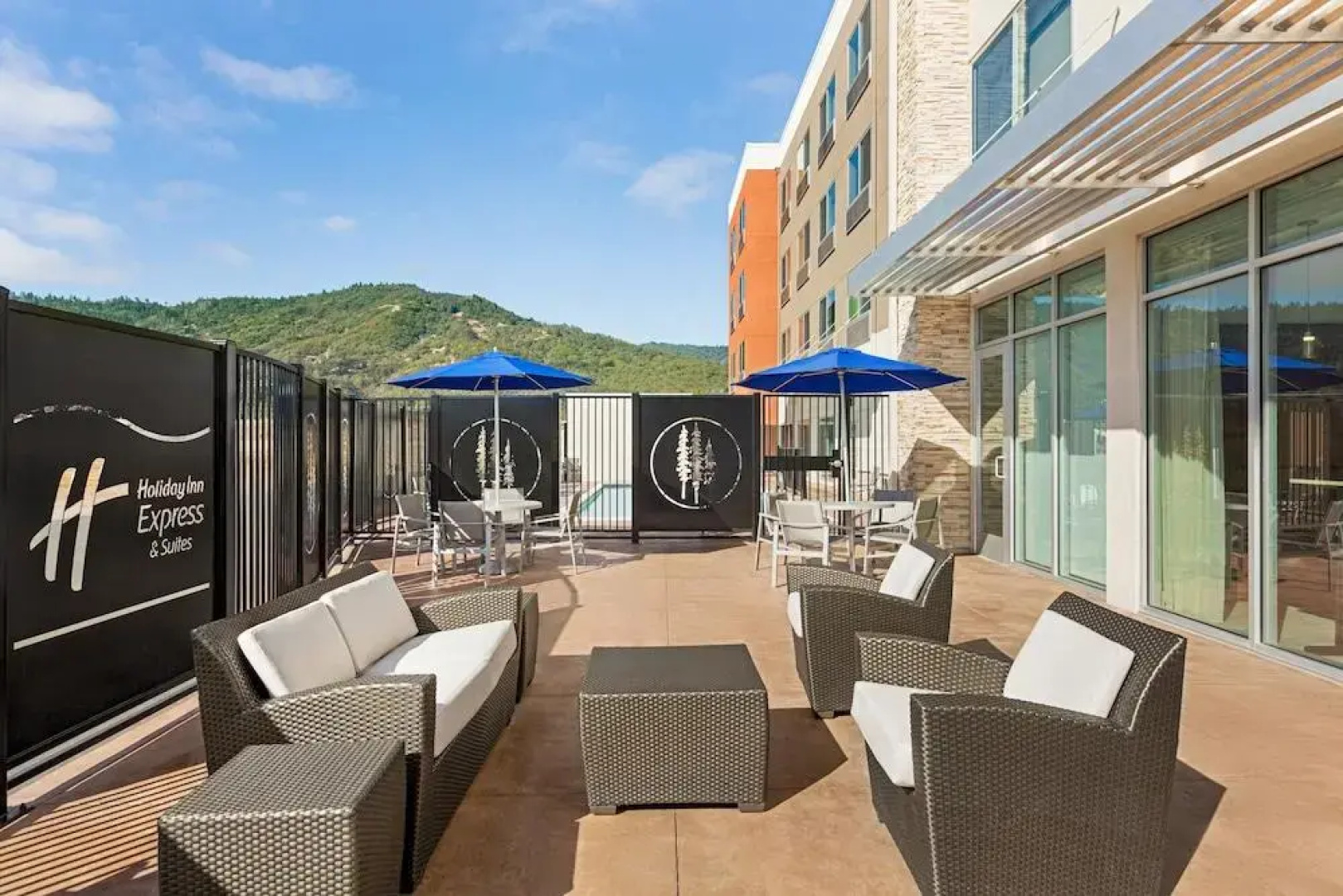 Holiday Inn Express and Suites Ukiah by IHG