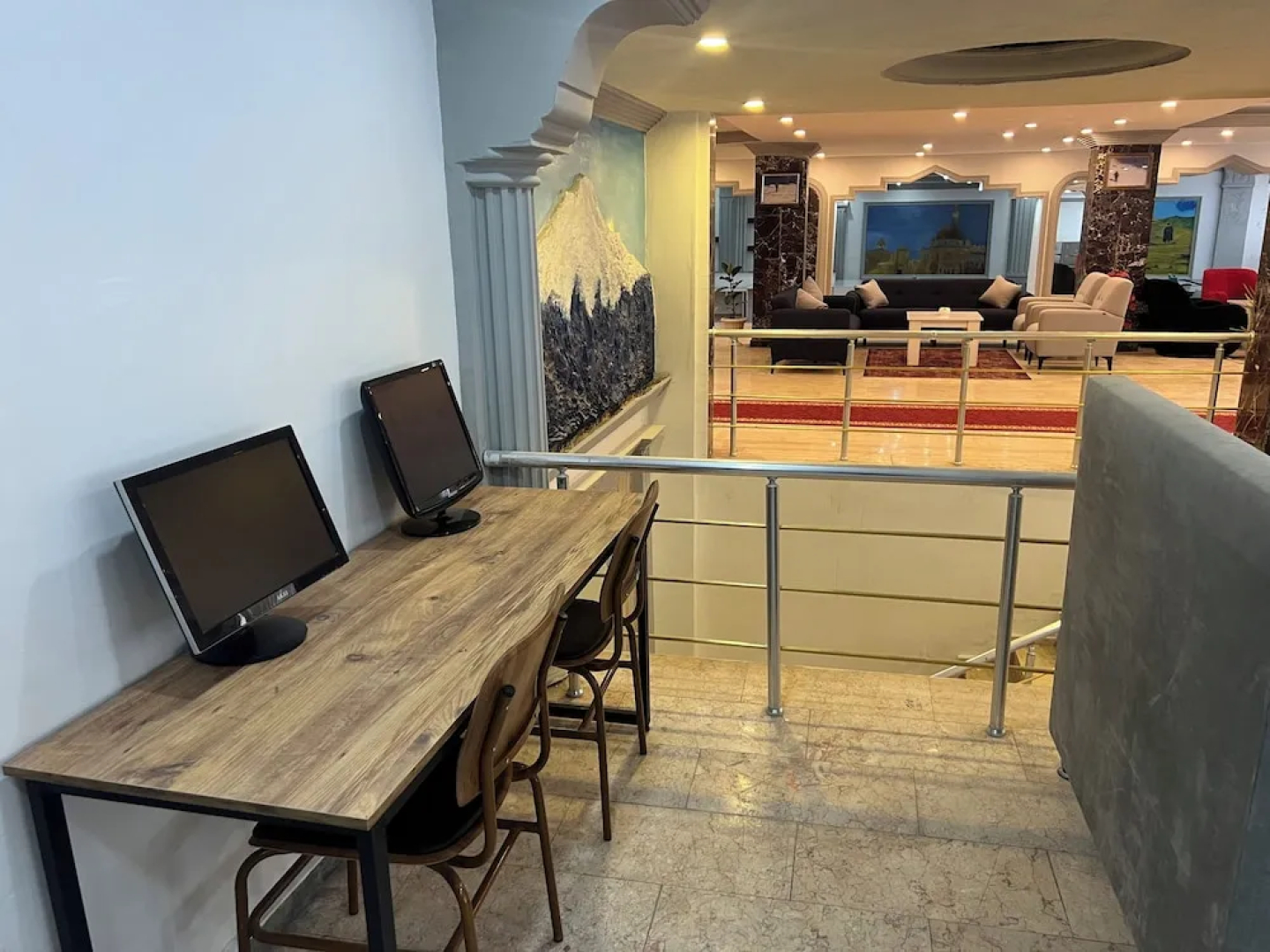 Ararat Hotel