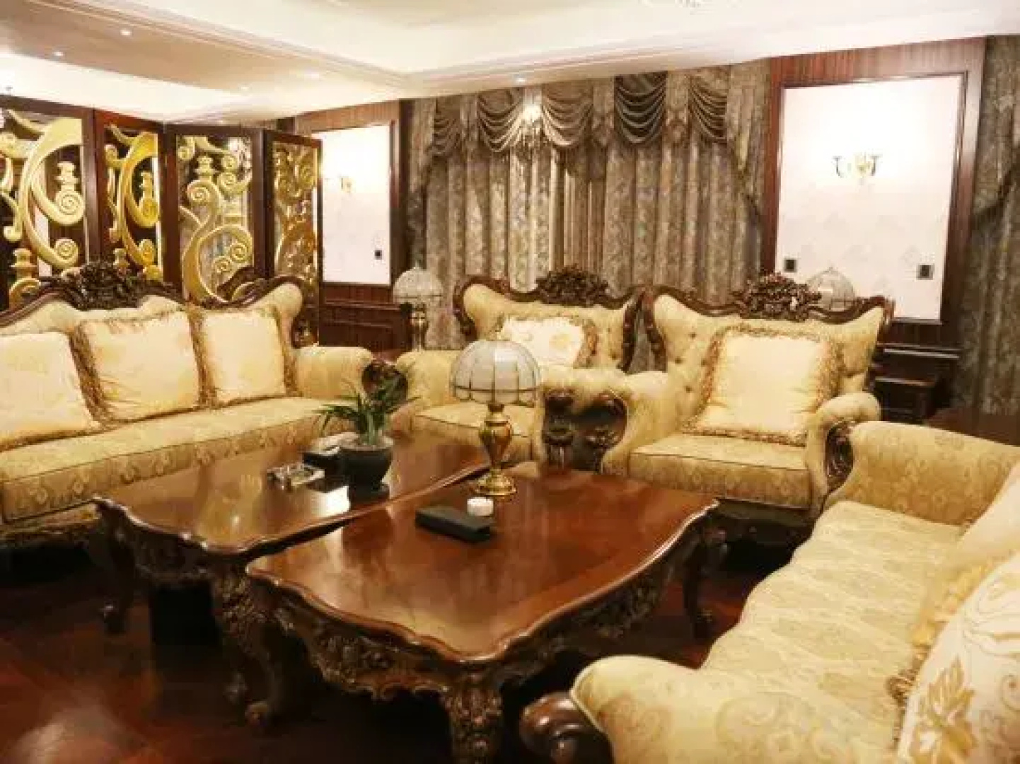 Wangfu Hotel